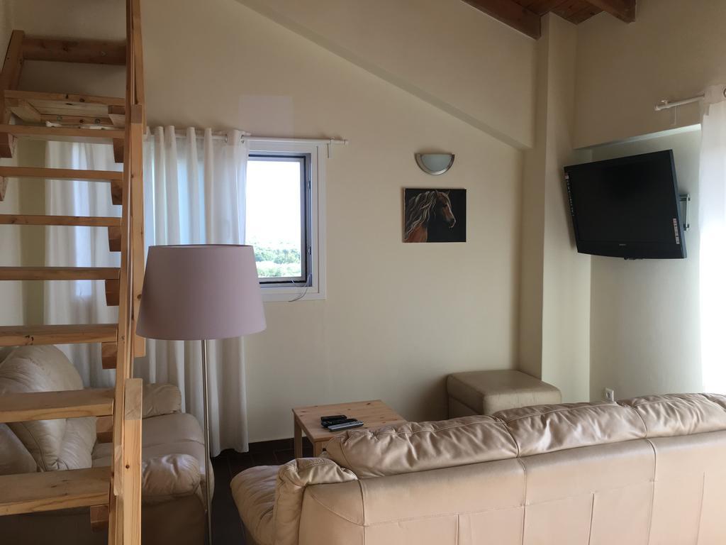 Arion Stables & Apartments Hersonissos  Zewnętrze zdjęcie